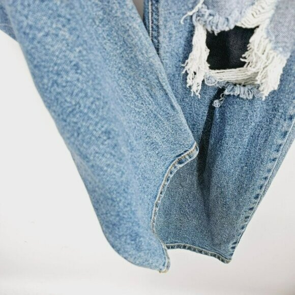 Ms Cello High Rise Mom Jeans 18 Medium Wash Distressed Ripped Denim Stretchy New - Picture 6 of 13
